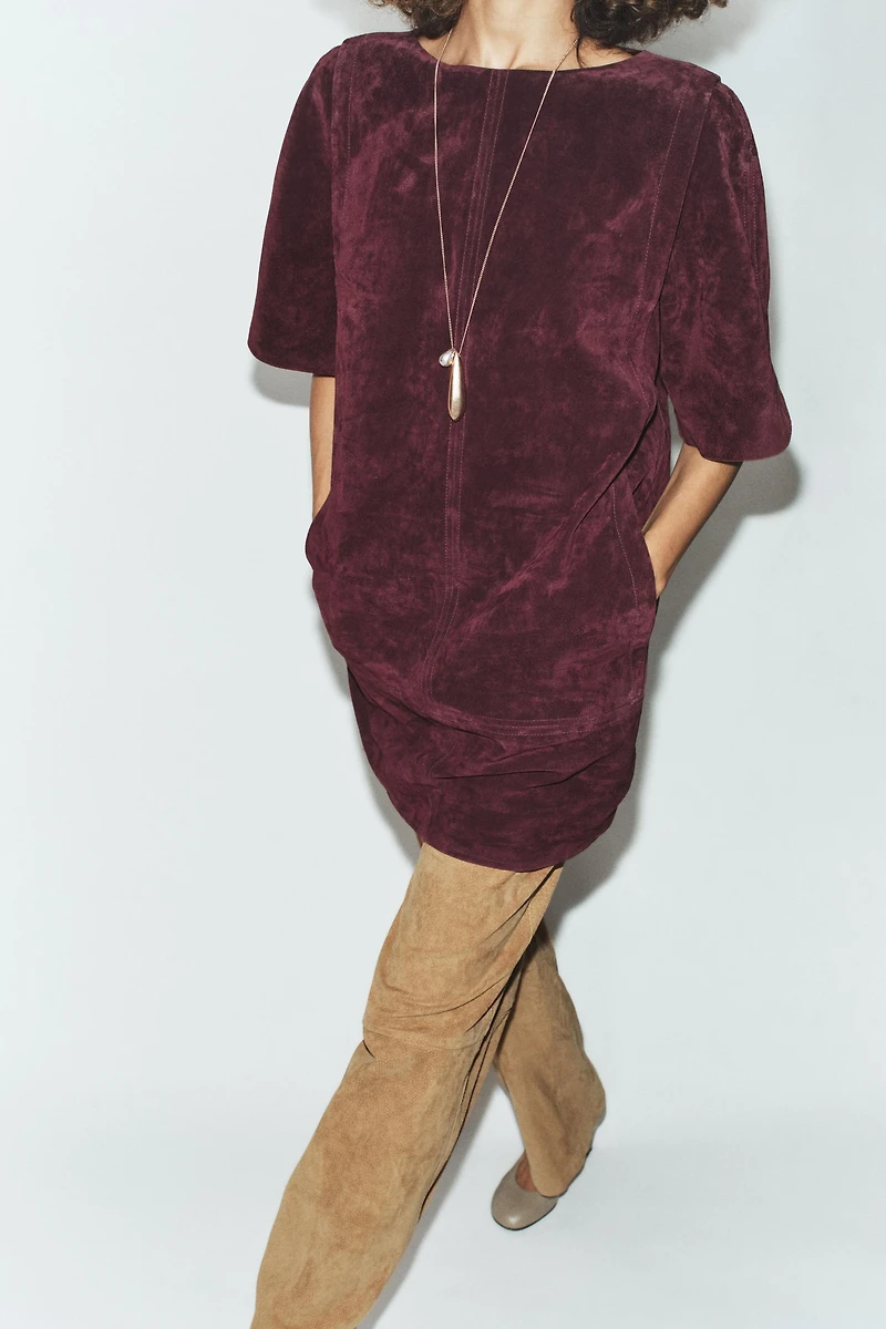 ROBE COURTE 100% CUIR DAIM
