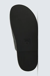 LEATHER STRAP SANDALS