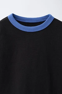 CONTRAST TRIM T-SHIRT