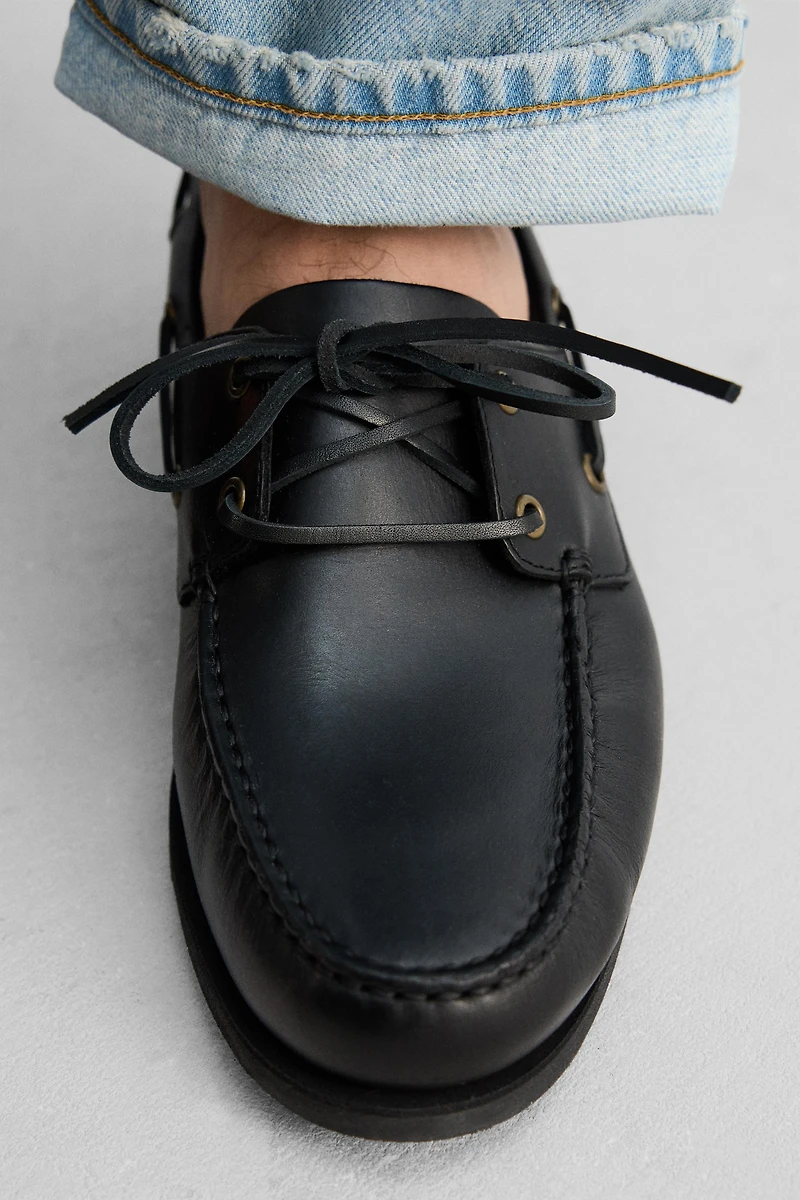LIMITED EDITION LEATHER BOAT SHOES