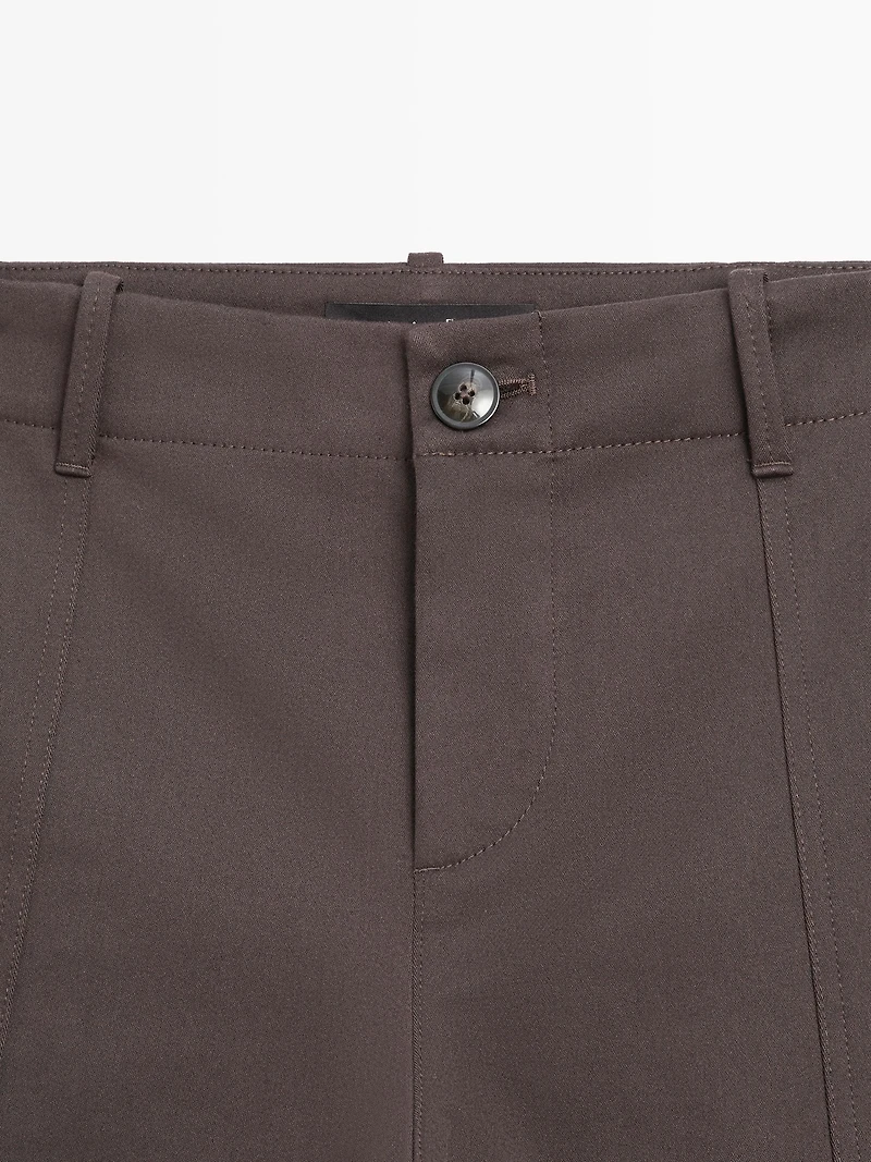 Mid-rise carrot fit trousers