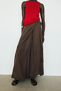 Flowing skort