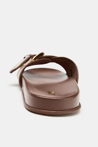 BUCKLE SANDALS