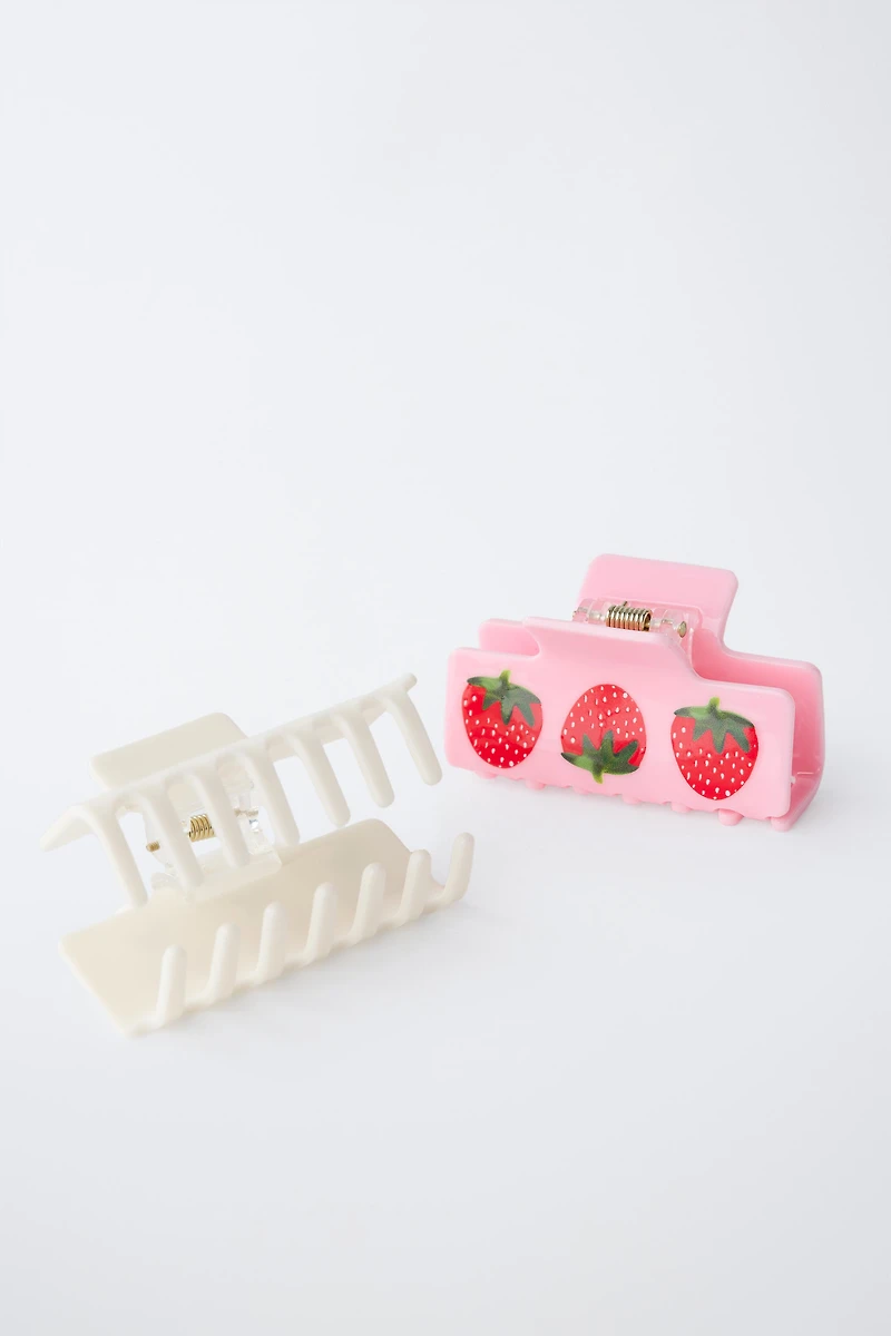 LOT DE DEUX PINCES FRAISES ET CERISES