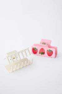 LOT DE DEUX PINCES FRAISES ET CERISES