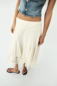 VOLUMINOUS LACE MIDI SKIRT