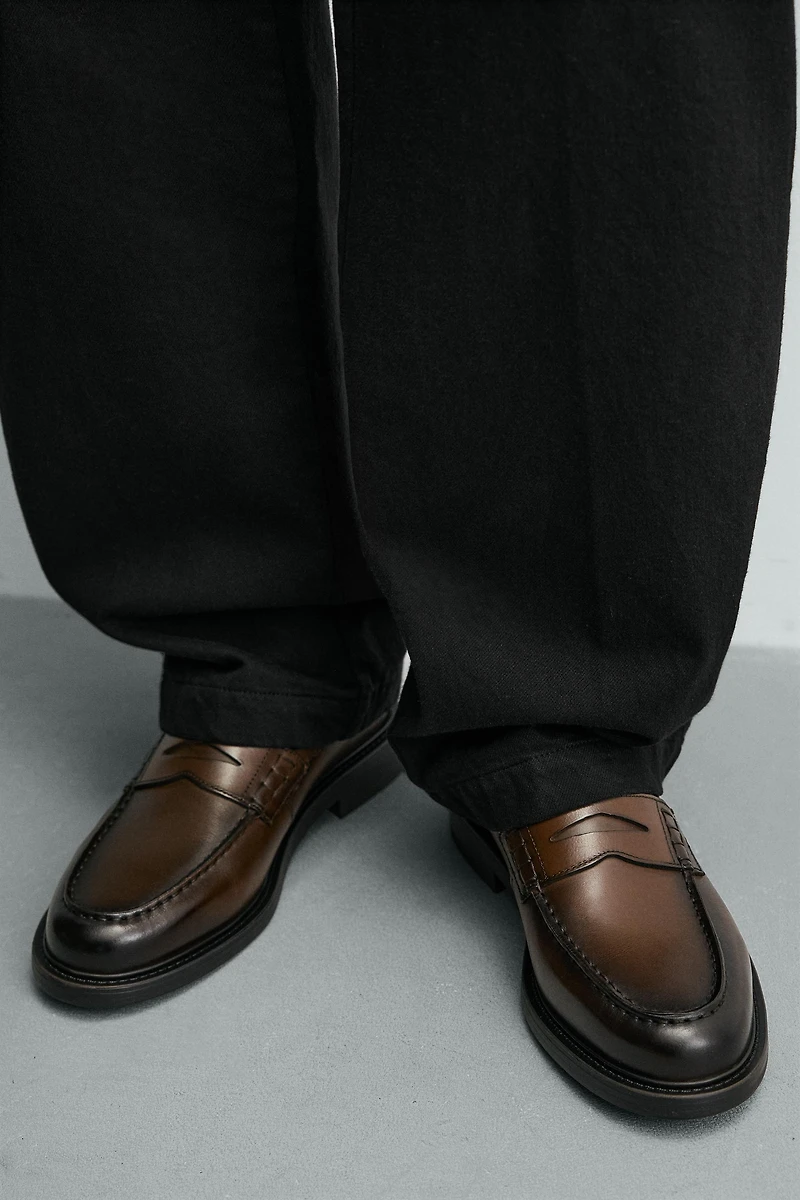 MOCASSINS EN CUIR MASQUE
