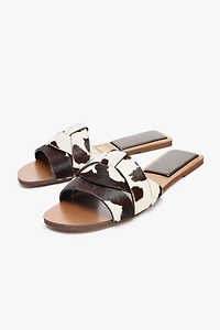SANDALES PLATES EN CUIR