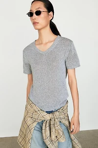 Short sleeve knit top