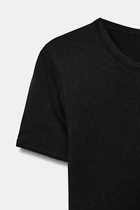 CONTRAST TRIM T-SHIRT