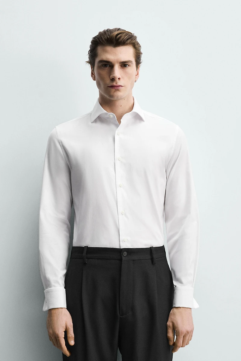 CHEMISE SLIM À POIGNETS MOUSQUETAIRES