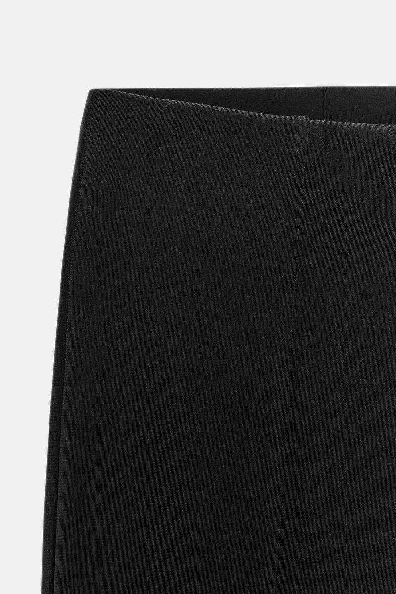 FLARED PINTUCK LEGGINGS