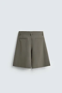 100% WOOL PLEATED SHORTS