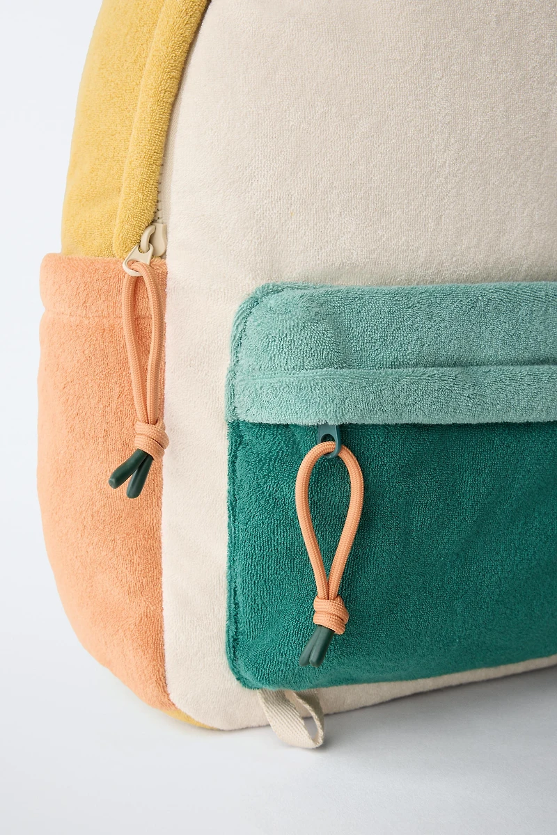 TOWEL BACKPACK