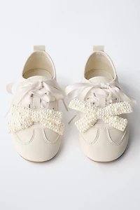 ATHLETIC SHOES WITH BOWS