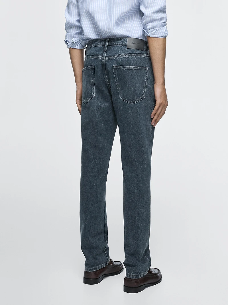 Tapered fit jeans