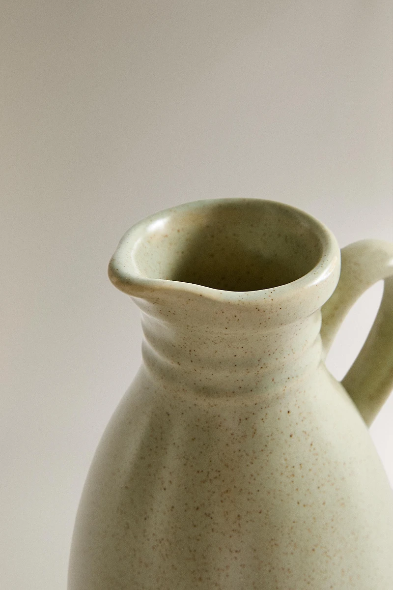 STONEWARE CRUET WITH LID