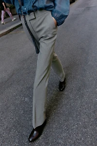 LOW RISE FLARE PANTS