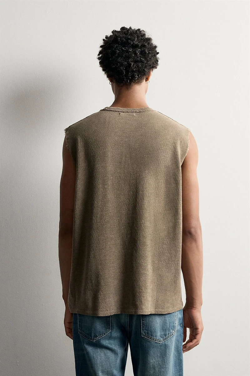T-SHIRT SANS MANCHES EN MAILLE LAVÉE À IMPRIMÉ