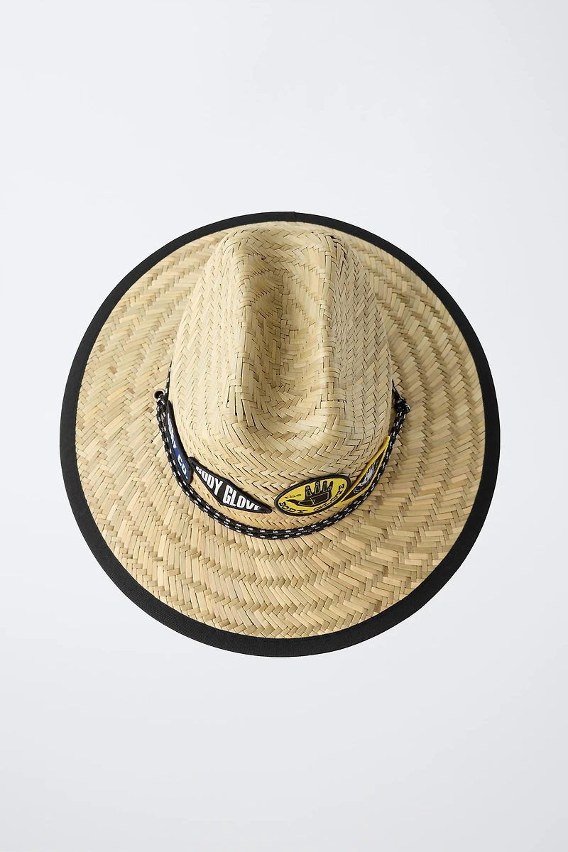 CHAPEAU EFFET PAILLE PIÈCES BODY GLOVE ©