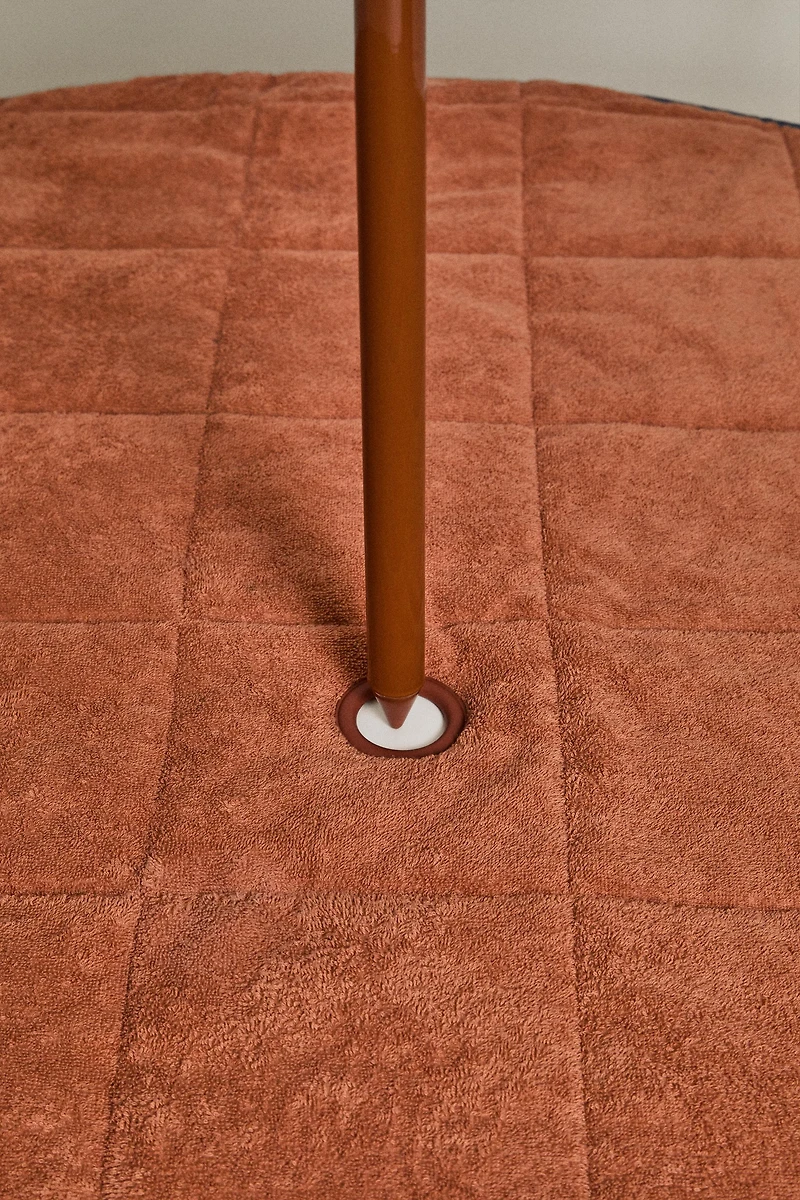 BASE PARASOL PLAGE SERVIETTE