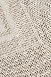 TEXTURED CHECK BATH MAT