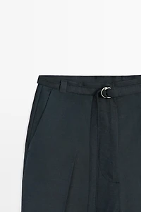 Bermuda fluide avec ceinture en lin et coton