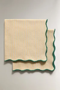 STRIPED NAPKINS WITH SCALLOPED EDGE (PACK OF 2)