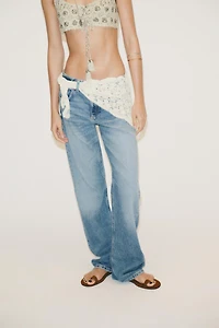 JEAN TRF LARGE TAILLE MOYENNE AVEC FOULARD
