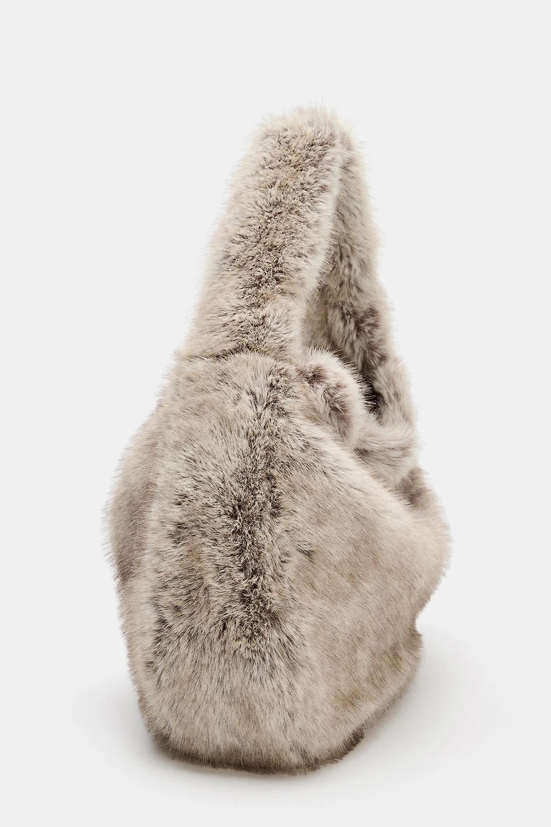 MAXI FAUX FUR BUCKET BAG