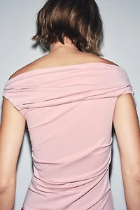 DRAPED TOP
