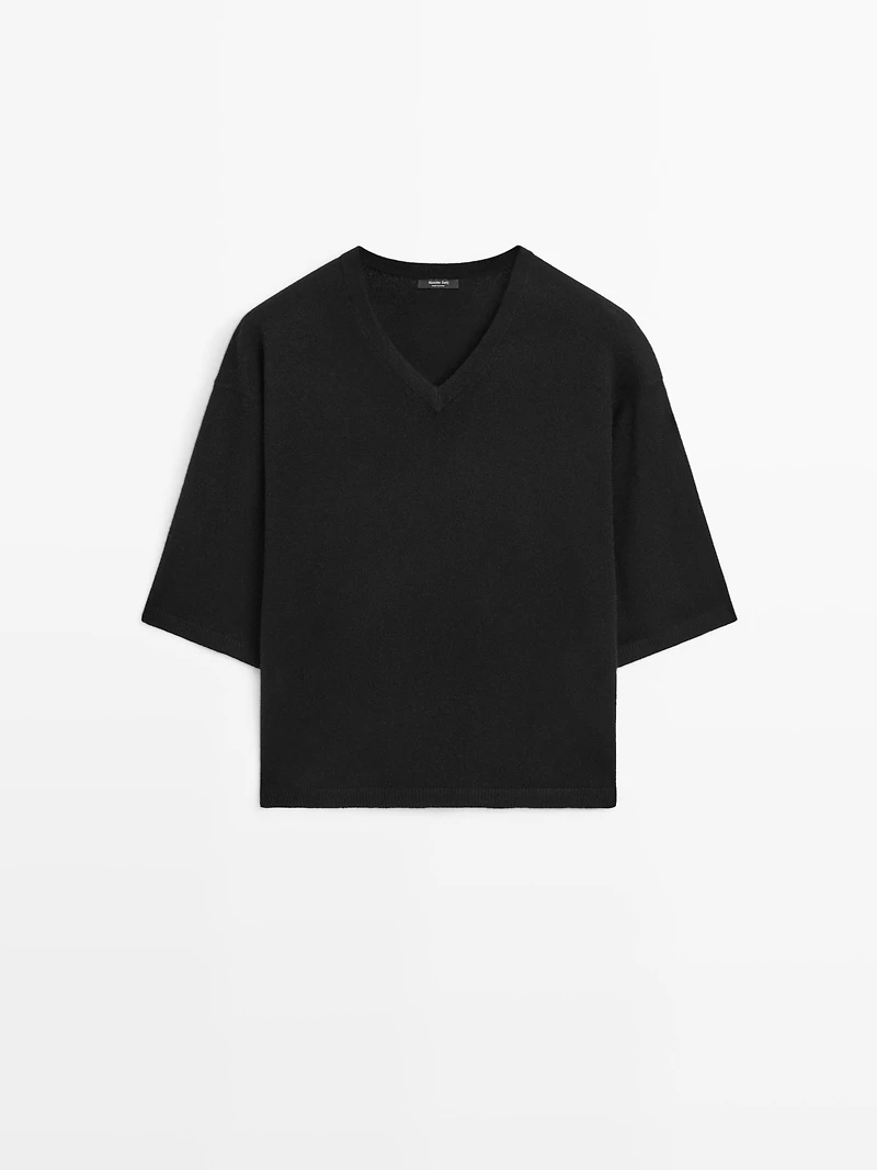 Wool blend V-neck sweater