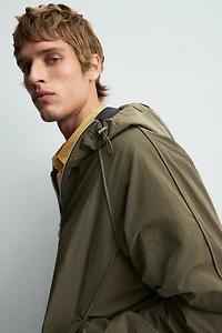 VESTE TECHNIQUE LÉGÈRE DÉPERLANTE
