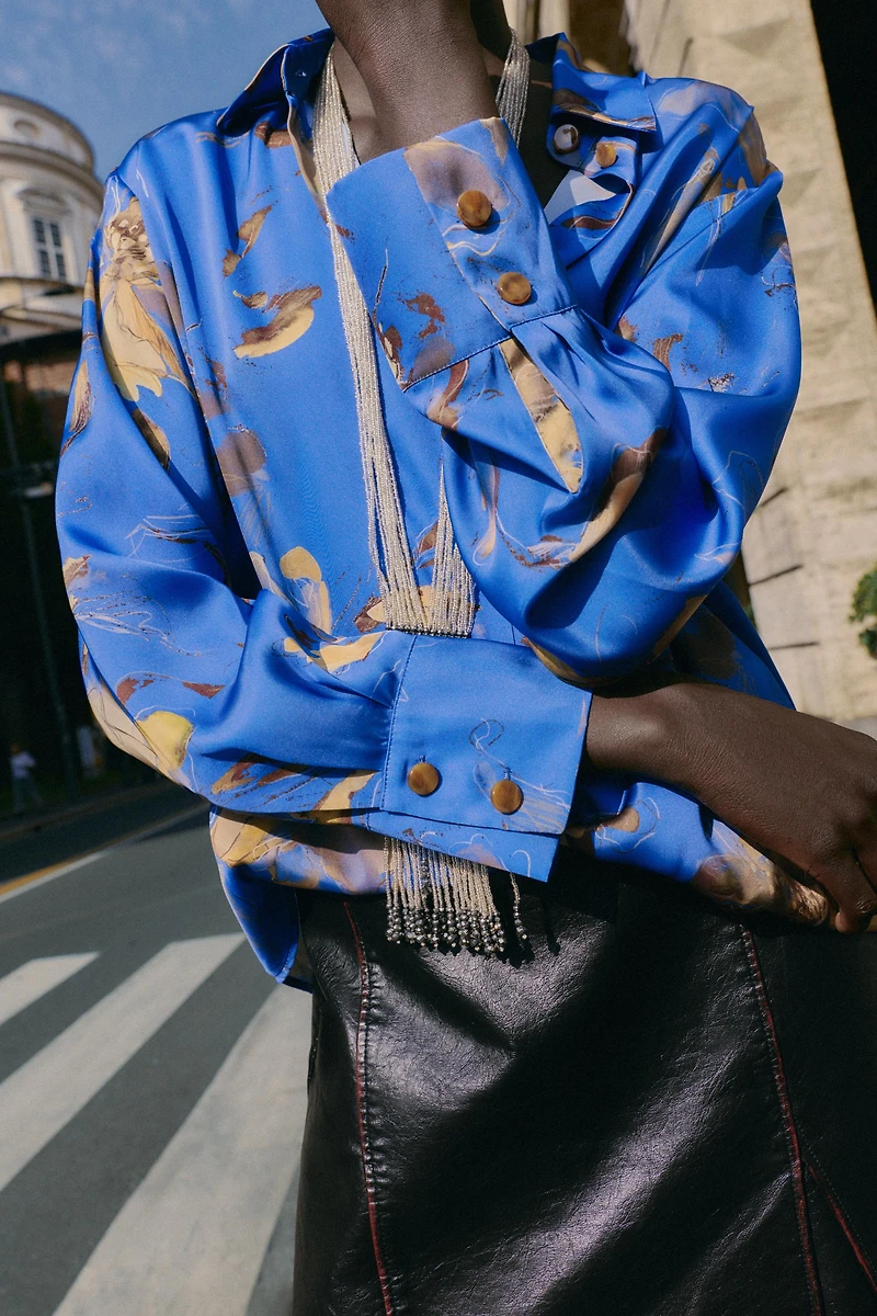 FLORAL PRINT SATIN SHIRT