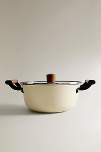 IRON POT WITH LID