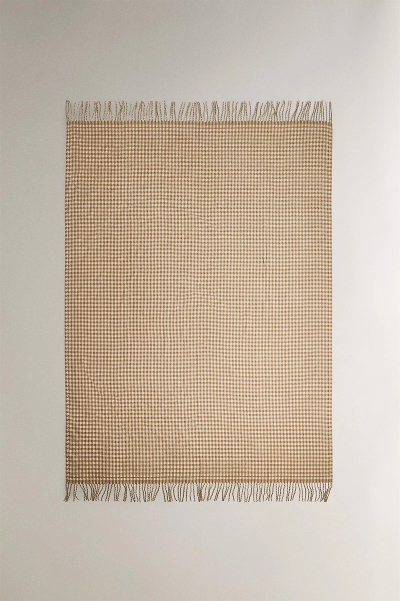 CHECK BLANKET WITH FRINGING