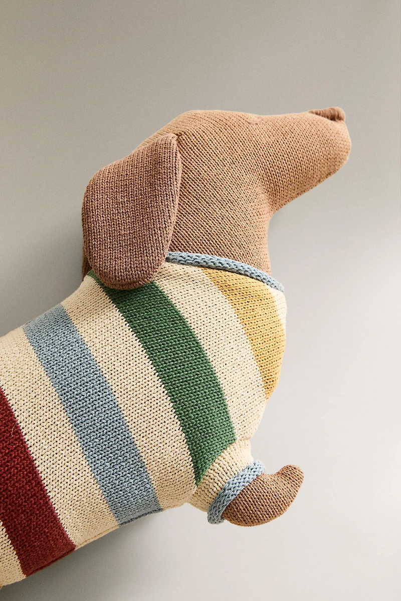 KIDS’ KNITTED DOG CUSHION