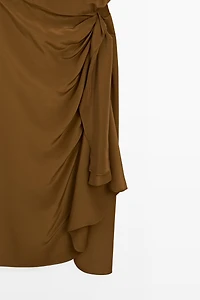Robe midi fluide à détail drapé