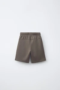 ATHLETIC TEXT SHORTS