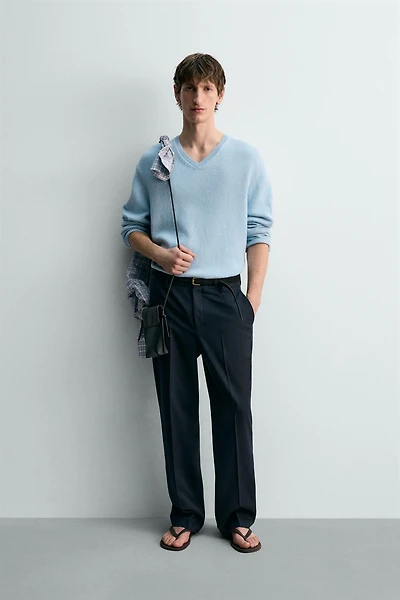 COTTON-LINEN BLEND V-NECK JUMPER