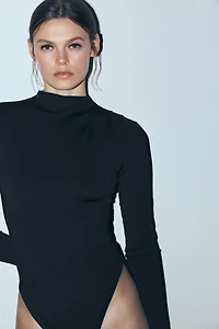 RUCHED BODYSUIT
