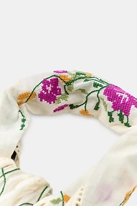 EMBROIDERED FLORAL BANDANA SCARF