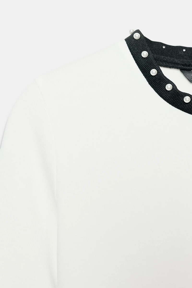 T-SHIRT EN TRICOT AVEC PERLES