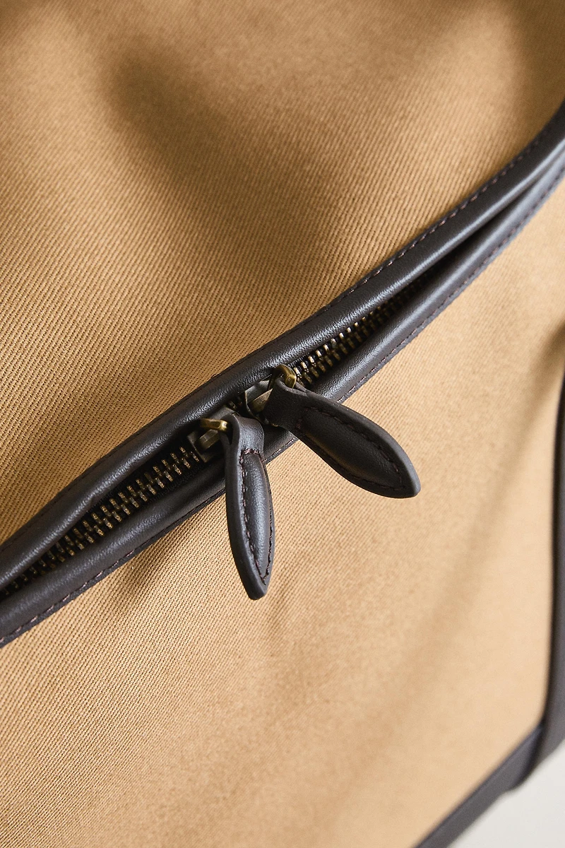 LEATHER PET CARRIER