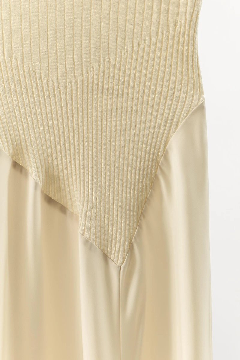 ROBE EN MAILLE BIMATIÈRE