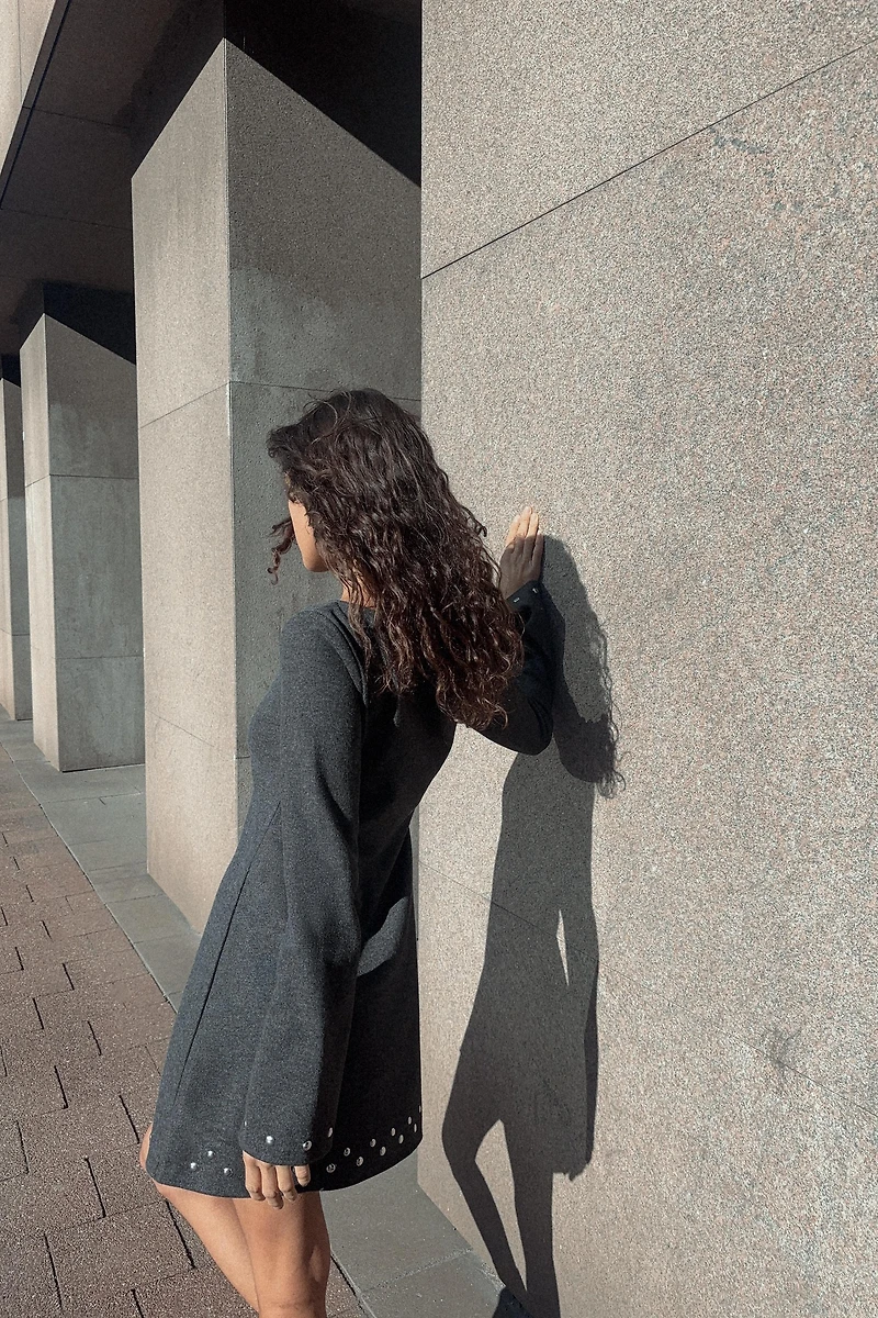 SHORT SOFT STUDDED DRESS