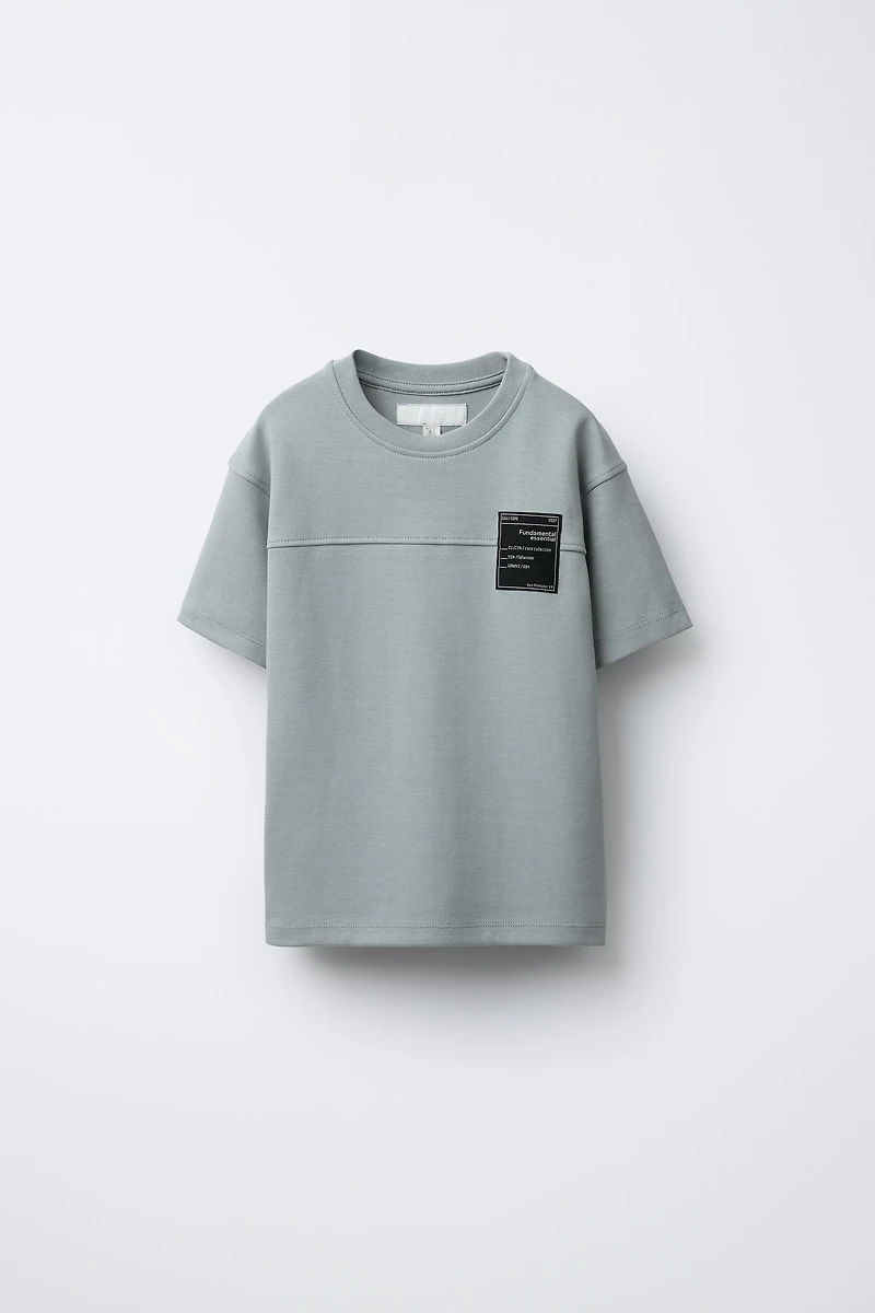 ENSEMBLE T-SHIRT ET BERMUDA INTERLOCK ÉTIQUETTE