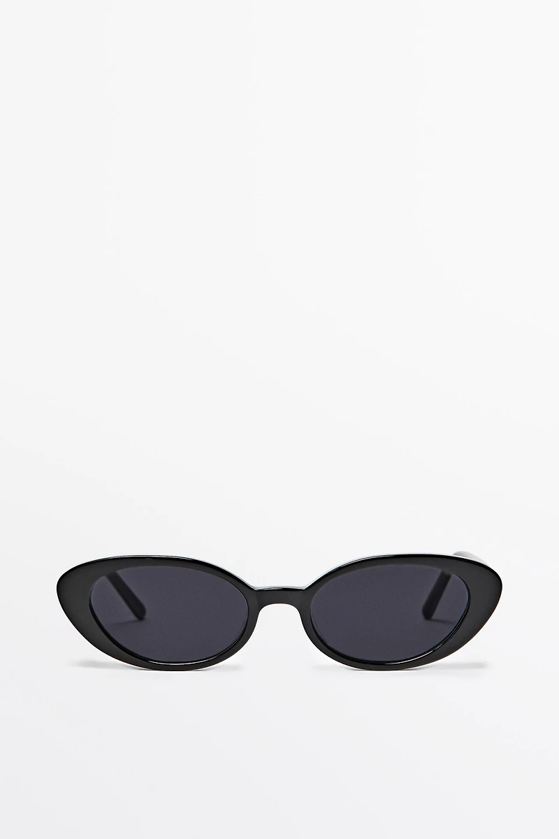 Lunettes de soleil étroites
