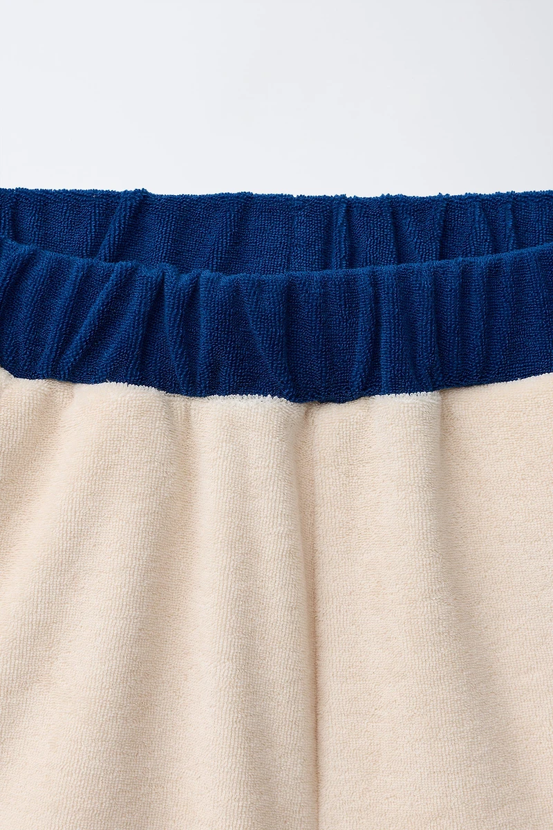 CONTRAST TOWEL EFFECT SHORTS