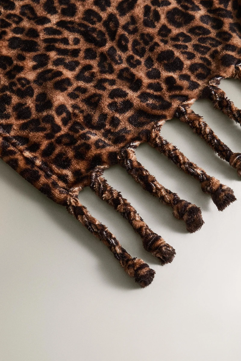 LEOPARD FLEECE BLANKET